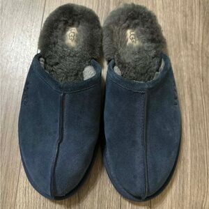 UGG Women’s Scuffette Slippers